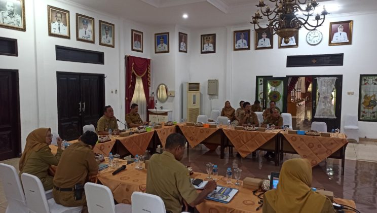 Rapat Evaluasi Kinerja DPMPTSP, Arpus dan Dispendukcapil